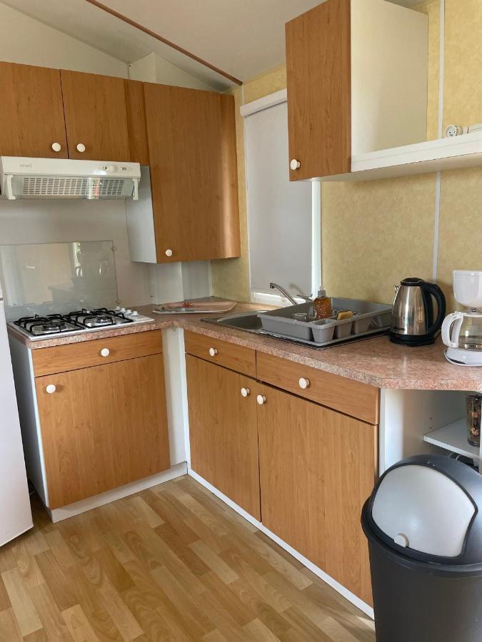 Mobil-Home Au Bord De L'Eau Feins Екстериор снимка